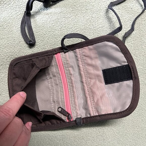 Eagle Creek Small Crossbody Bag Brown/Pink - Picture 3 of 3